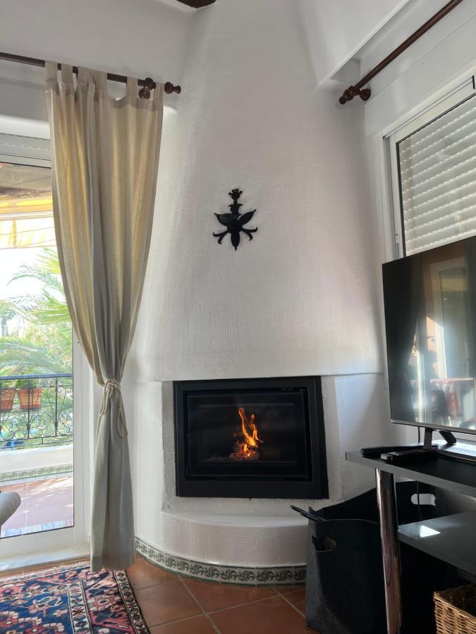 Casa Al Mare Aldea Apartment Торевиеха Екстериор снимка